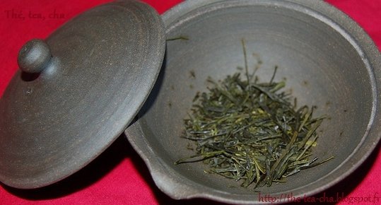 FAT_Sencha de Hon.yama Tôbettô et Shibo 010_.jpg