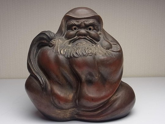 Daruma cassé.jpg