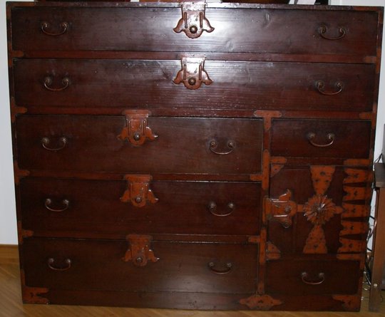 tansu.jpg
